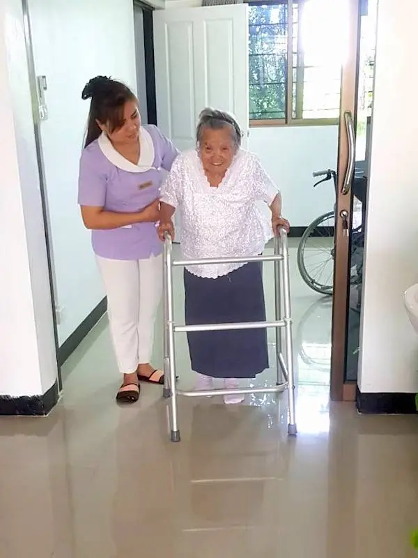 พื้นที่ส่วนกลางสำหรับผู้สูงอายุ